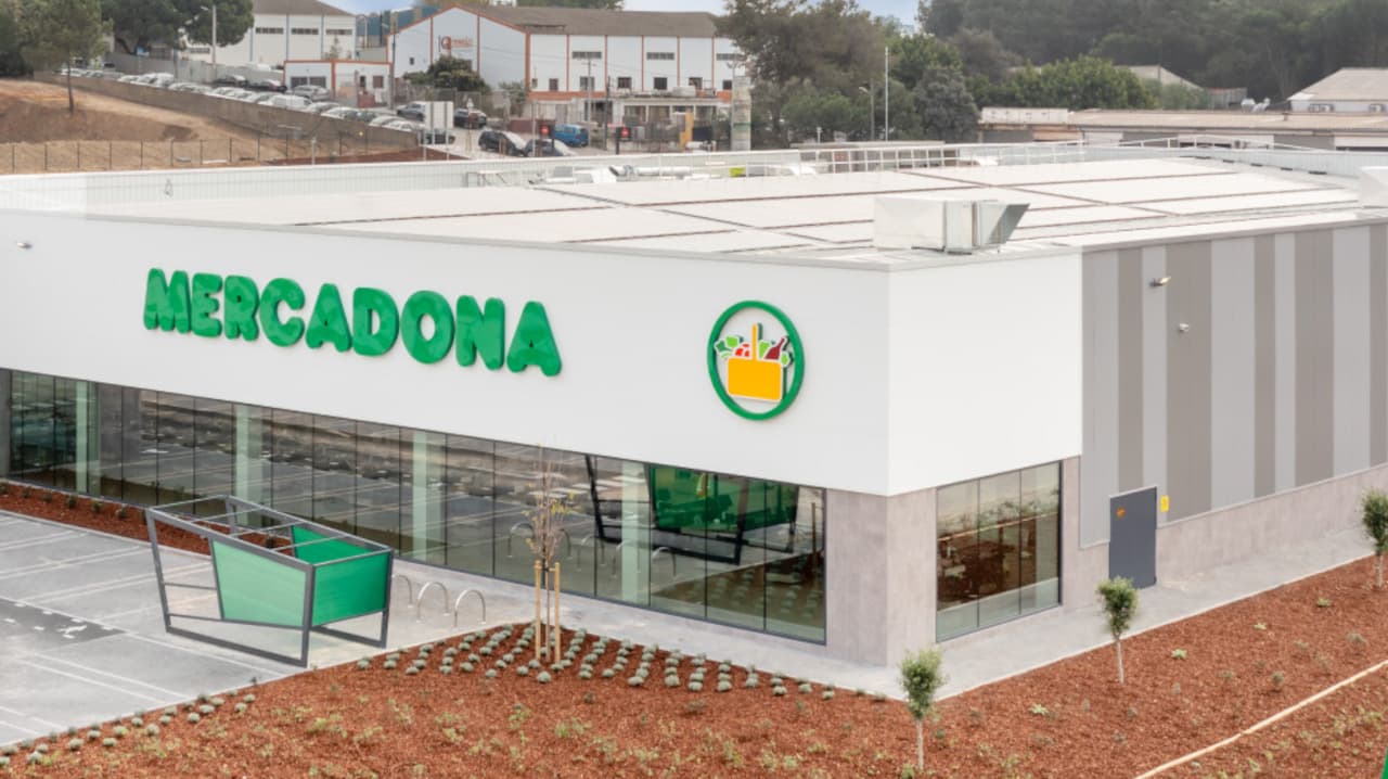 Mercadona abriu hoje o seu novo supermercado em Fernão Ferro