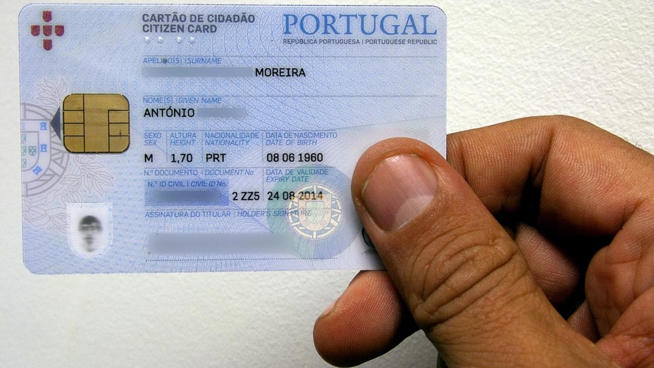Внж португалии 2024. ID карта Португалии. Карта резидента Португалии. Вид на жительство в Португалии. Португалия ID back.