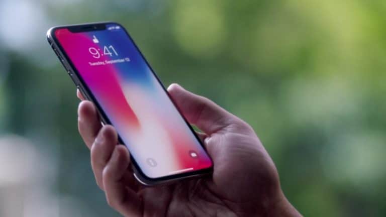 Ecrã do iPhone X deixa de funcionar com o frio. Mas há mais problemas
