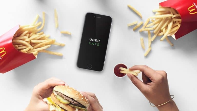 Uber Eats está a oferecer dois pratos pelo preço de um só hoje
