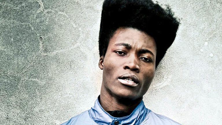 Benjamin Clementine vem dar três concertos a Portugal no próximo ano