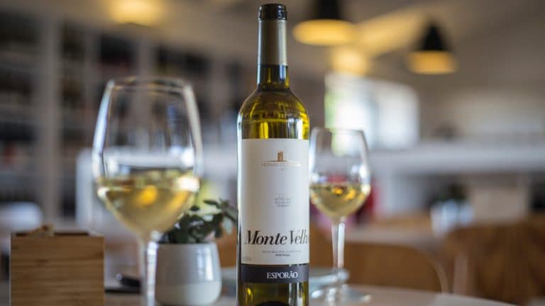 Três vinhos portugueses na lista dos melhores do mundo em relação qualidade/preço para a Wine Spectator