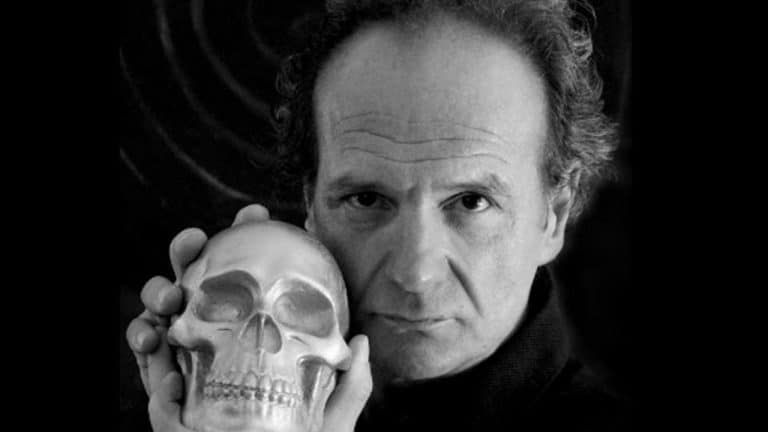 ESPÍRITO: A estreia a solo do compositor Toli César Machado