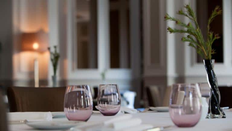 Astória inaugura esplanada e apresenta propostas leves de verão