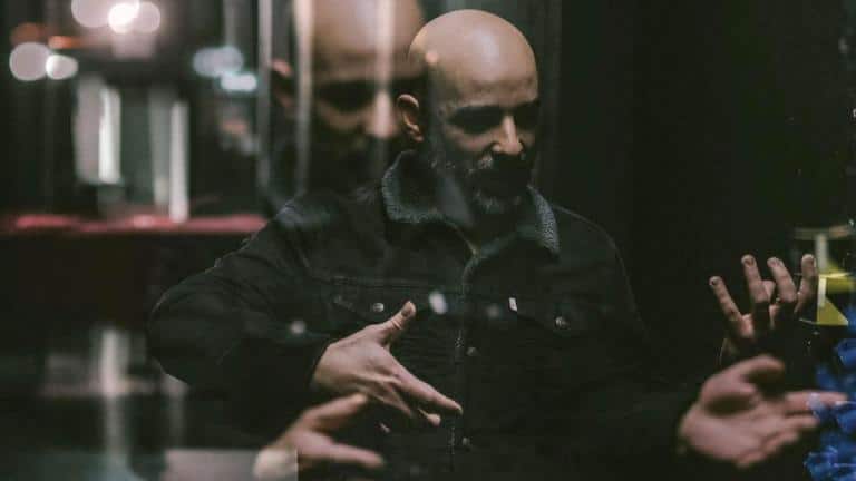 Filho da Mãe no Teatro Maria Matos: A poesia em notas dedilhadas à guitarra