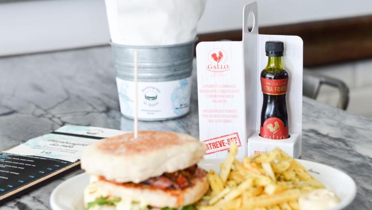 Gallo apresenta novo Piri-Piri Extra Forte para provar na Hamburgueria do Bairro