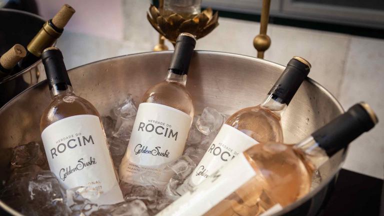 GoldenSushi comemorou 1º aniversário com lançamento de marca de vinhos