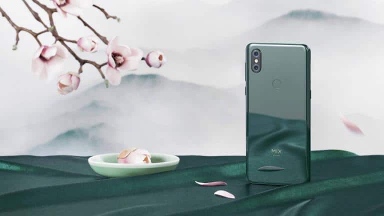 Este é o novo topo de gama da Xiaomi, o Mi Mix 3