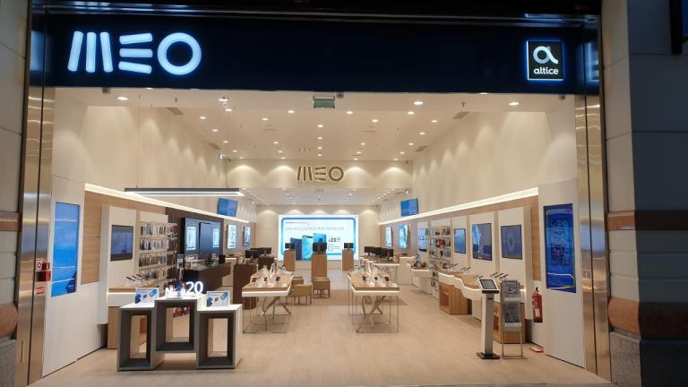 Loja MEO no Centro Comercial Colombo está de cara lavada