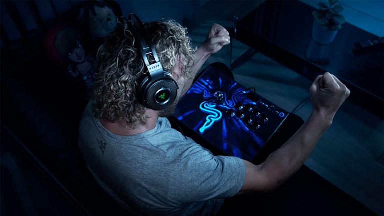 PlayStation 4 recebe novo fighting stick da Razer