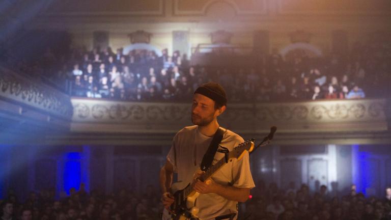 Novo Amor estreia-se em Portugal no próximo ano