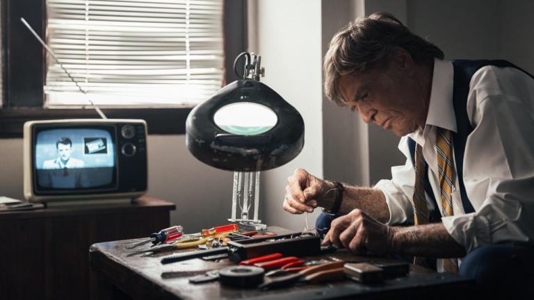 (Terminado) Passatempo – Temos 10 convites duplos para a antestreia do filme “O Cavalheiro com Arma” (Lisboa e Gaia)