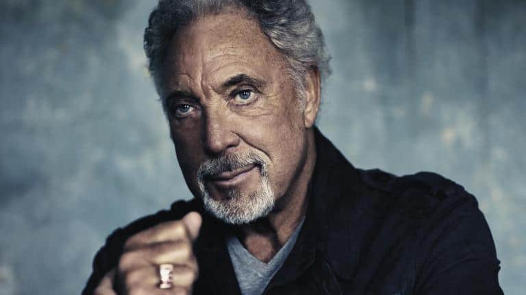 Tom Jones confirmado no EDPCOOLJAZZ