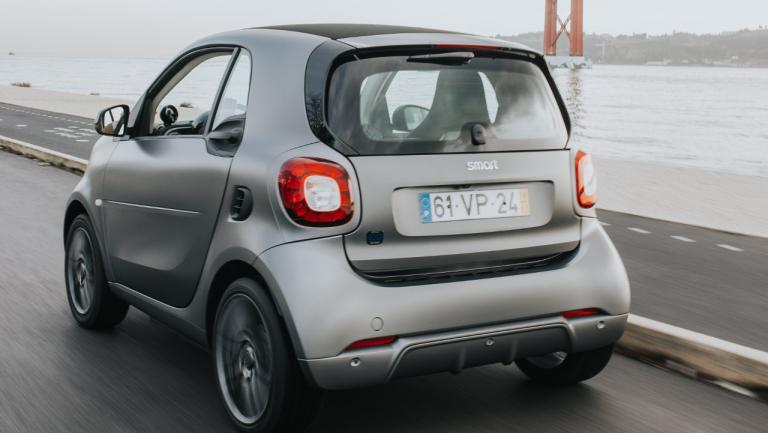 Novos smart EQ fortwo e forfour disponíveis para test drive este sábado no Capitólio