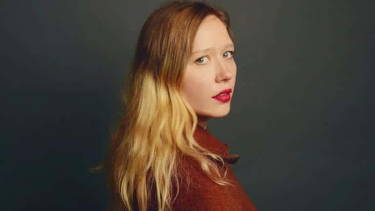 Julia Jacklin confirmada no Vodafone Paredes de Coura