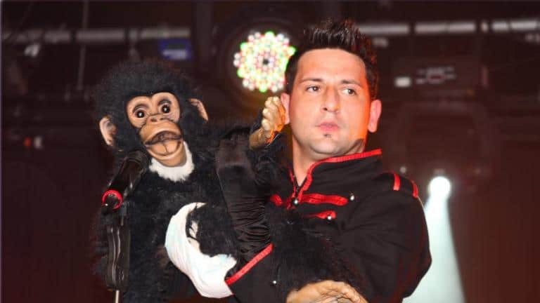 Festival de comédia leva Elastic & Francesca e Damon Scott With Monkey ao Porto