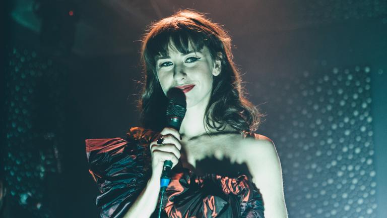 Uma noite intimista com Kimbra