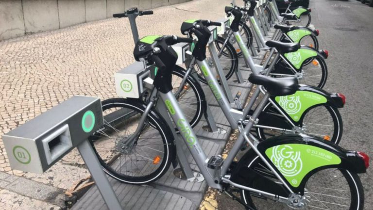 Falta de combustível? Câmara de Lisboa incentiva ao uso das bicicletas