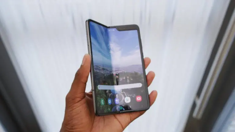 Samsung Galaxy Fold smartphones dobráveis