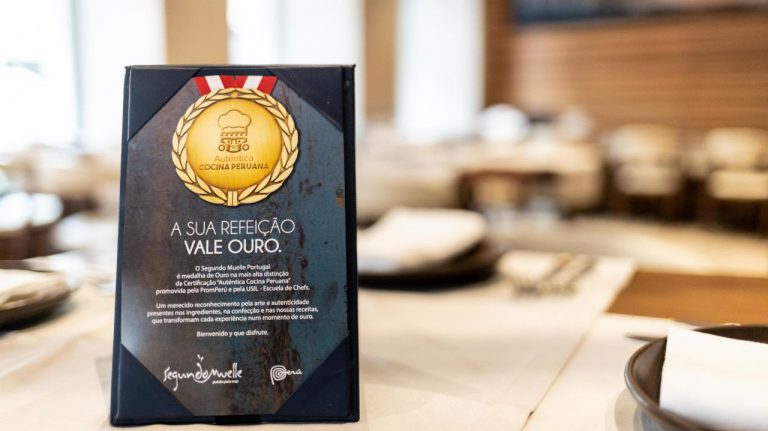 Segundo Muelle distinguido com Certificação de Ouro de Autêntica Cozinha Peruana