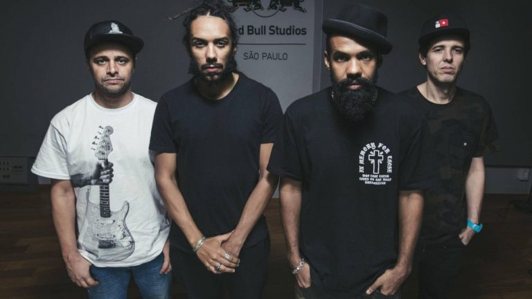 SebastiAn, Roméo Elvis e BaianaSystem no Super Bock Super Rock