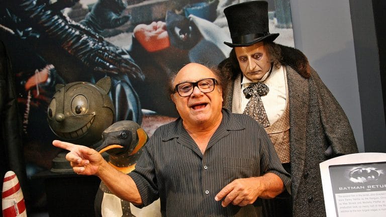 Internet junta-se para que Danny DeVito seja o novo Wolverine