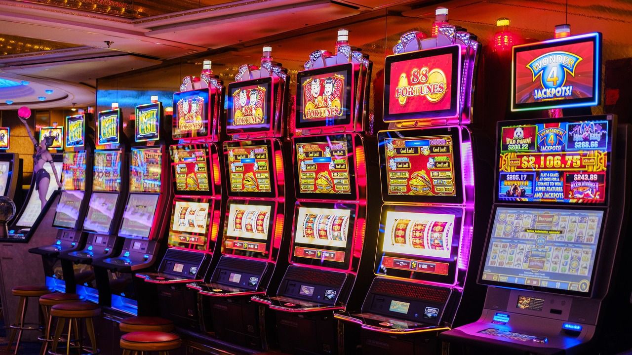 Slot machines: quem nunca jogou numa que atire a primeira pedra