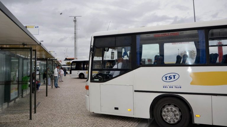 Vodafone dá Internet gratuita a 260 autocarros da TST e Arriva Portugal