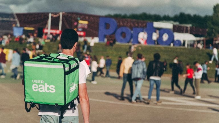 Uber e Uber Eats vão dar descontos a quem for ao NOS Primavera Sound