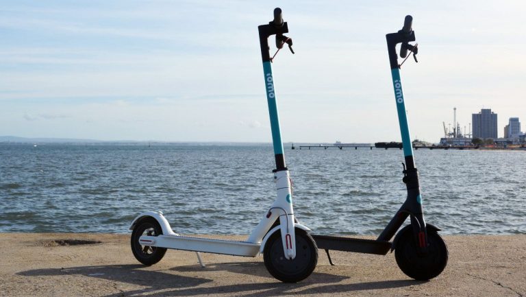 As trotinetes elétricas da IOMO chegaram a Foz Côa