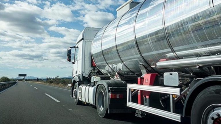 Greve dos motoristas: Cuidado com o transporte de combustíveis líquidos