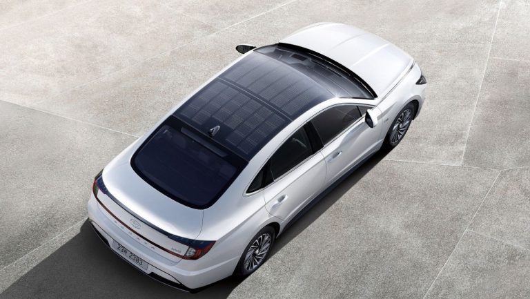 Novo carro da Hyundai tem sistema de carregamento solar no tejadilho
