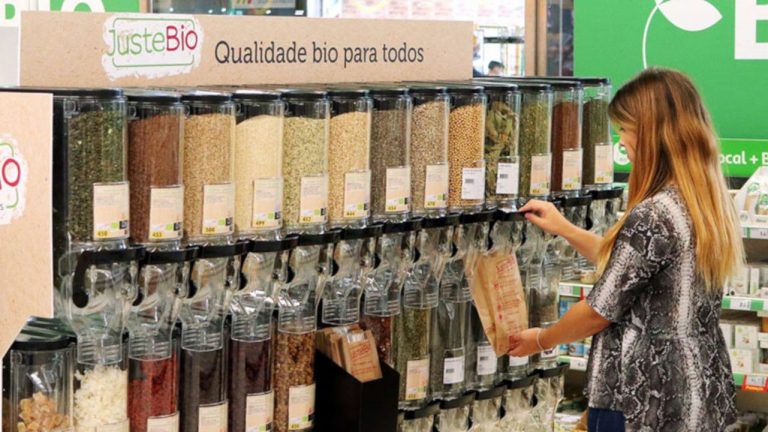 Os produtos biológicos da JusteBio já chegaram aos hipermercados Auchan