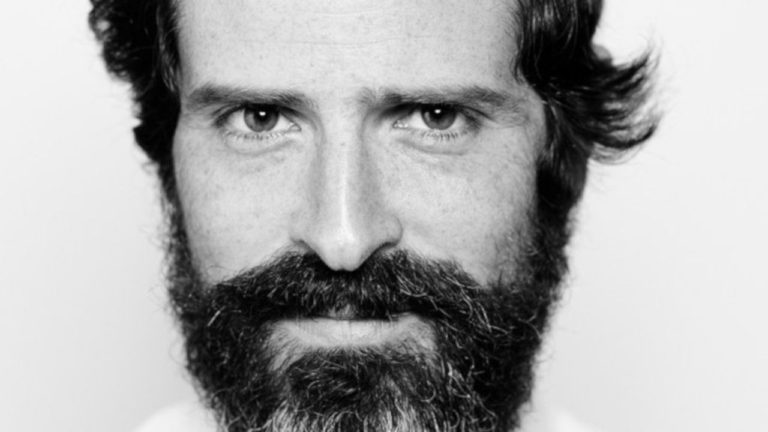 Devendra Banhart esgota concerto em Lisboa e marca data extra