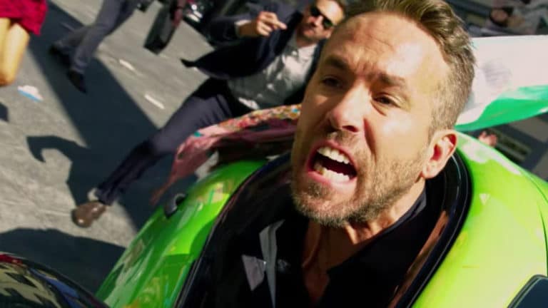 Ryan Reynolds visita Itália no novo trailer de 6 Underground