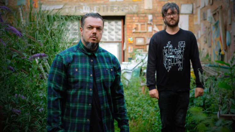 Igor Cavalera e Wayne Adams apresentam projeto Petbrick em Portugal