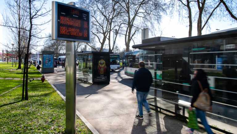 Porto. Abrigos para autocarros STCP vão ser mais confortáveis para os passageiros