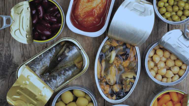 DGS lança manual com receitas para usarmos os enlatados que temos por casa