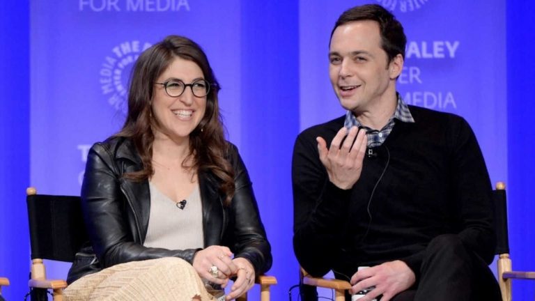 Mayim Bialik e Jim Parsons, de Big Bang Theory, juntam-se na nova série Call Me Kat
