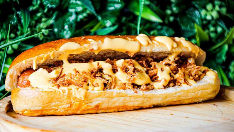 Paraíso dos cachorros quentes chegou a Setúbal. Mas o Mr Dogs está disponível na Uber Eats