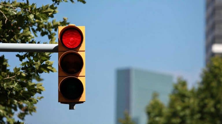 Praias poderão ter semáforos à entrada para avisar da lotação nos areais
