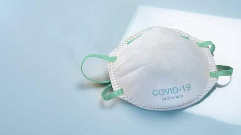 Obrigatório usar máscara ao ar livre? DGS não descarta essa possibilidade