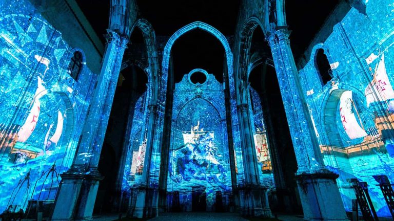 Lisbon Under Stars. O video mapping está de volta às Ruínas do Carmo
