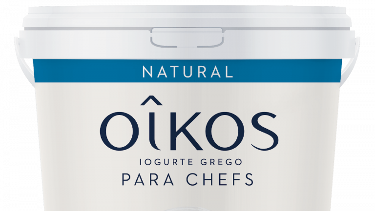 Oikos lança embalagem com 1kg de iogurte grego natural no mercado