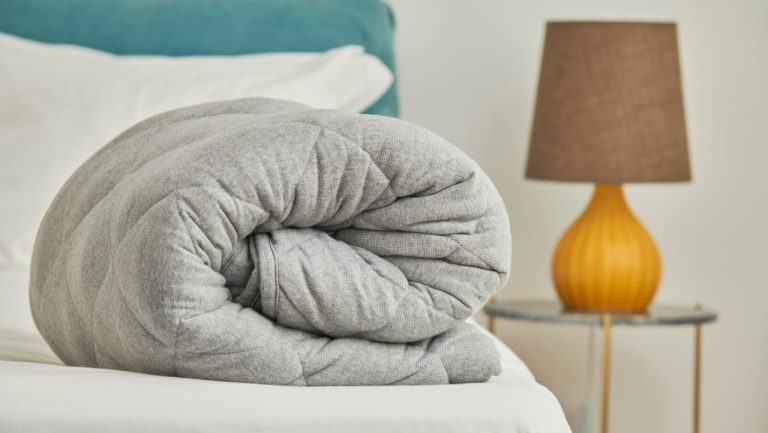 Blanky. Este cobertor pesado pode ser a solução para quem dorme mal de noite