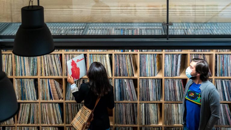 Fonoteca Municipal do Porto tem o maior arquivo sonoro da cidade