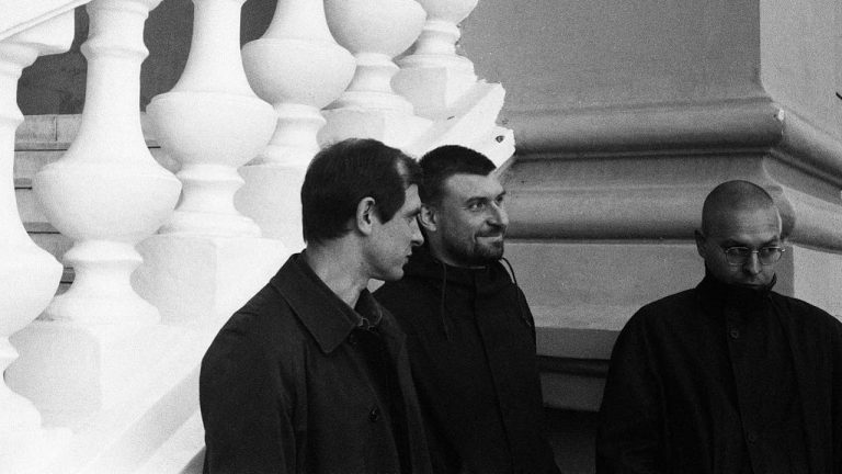 Concertos dos Motorama em Portugal adiados (mais) um ano