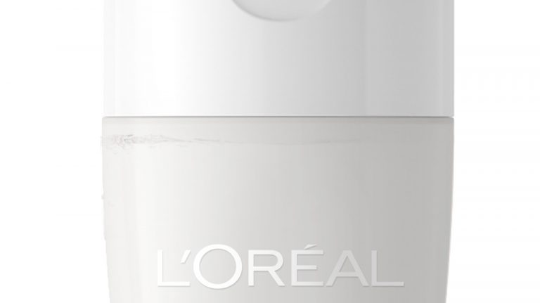 Este é o primeiro frasco do mundo feito a partir de emissões de carbono capturadas e recicladas