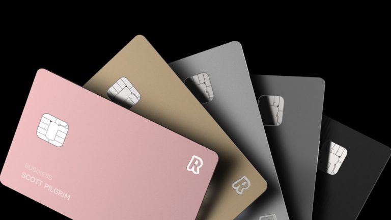 Clientes Revolut Business já têm direito a cartões Metal