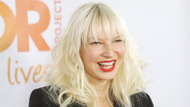 O primeiro filme de Sia já tem data de estreia em Portugal